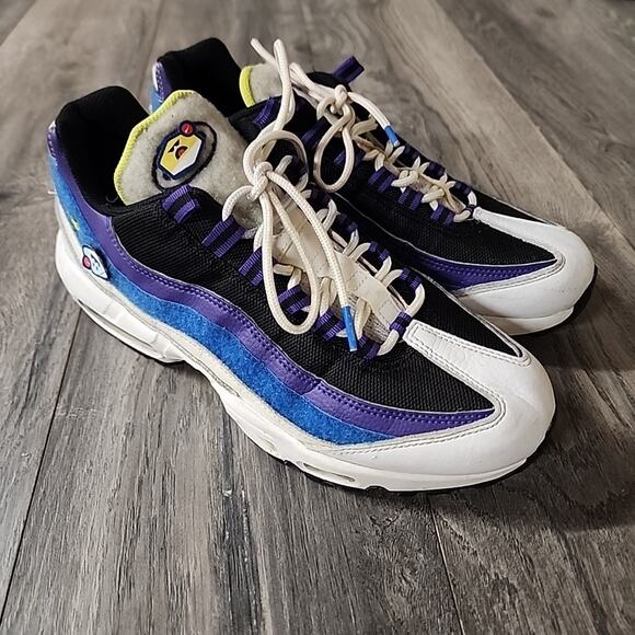 Nike Air Max 95 Kaomoji Sneaker Mens 10 White Cyber Black Signal Blue DD9600-100 - Picture 1 of 8